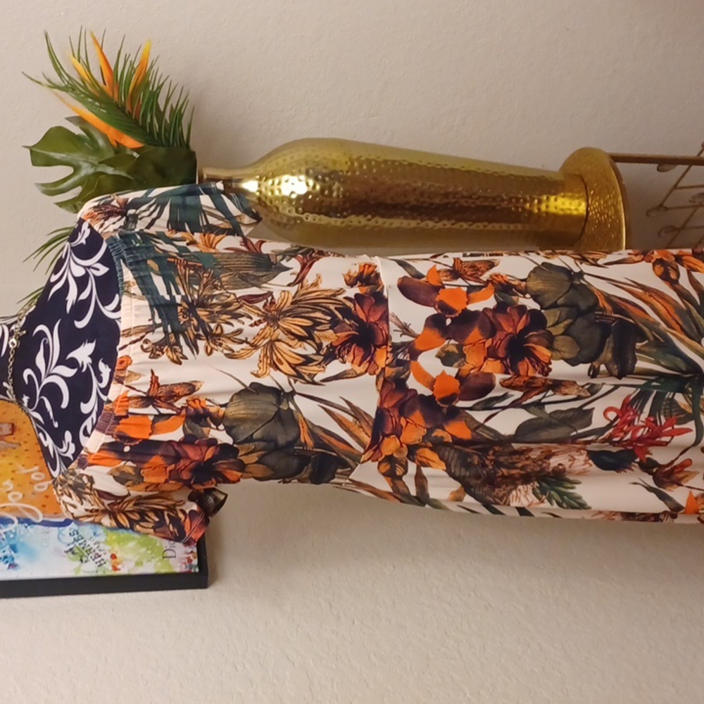 Orange and Green Maxi Sundress with Sleeveless Flutter Sleeves - Picture 3 of 5